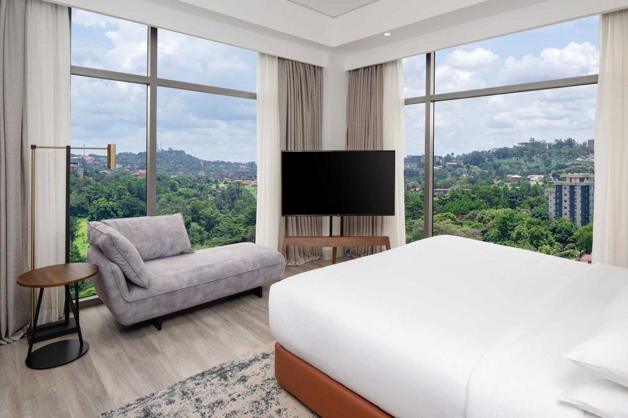 Four Points By Sheraton Кампала Экстерьер фото