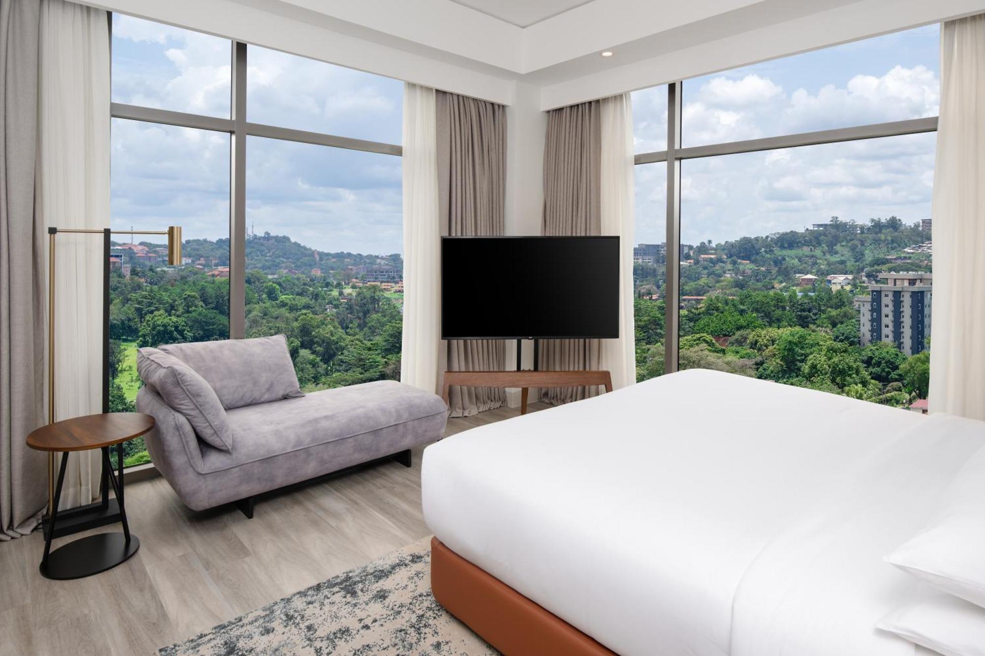 Four Points By Sheraton Кампала Экстерьер фото